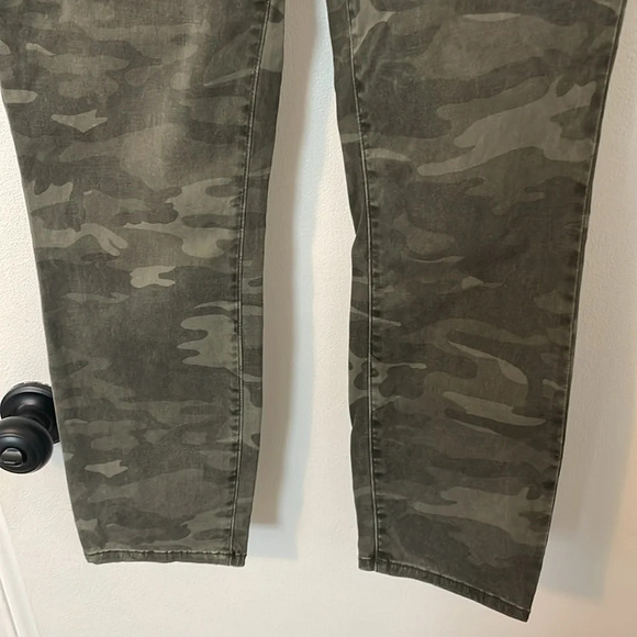 NYDJ Ami Skinny High Rise Stretch Slimming Compression Camo Print Jeans Size 12 - Picture 3 of 6